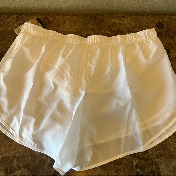 Nike Women's Tempo Dri-FIT Running Shirts W/inside Panties Size 2X - NWT - Picture 11 of 11